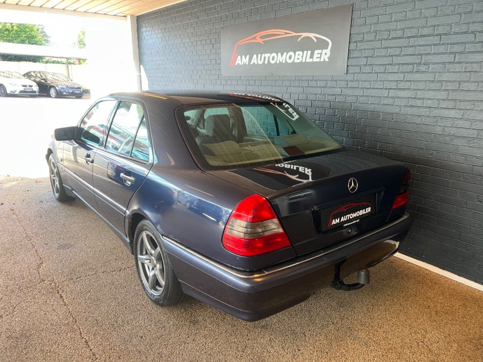 Mercedes C180 1,8 Classic aut. 4d