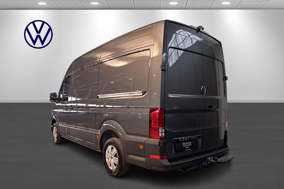 VW Crafter 35 2,0 TDi 177 Kassevogn L3H3 aut.
