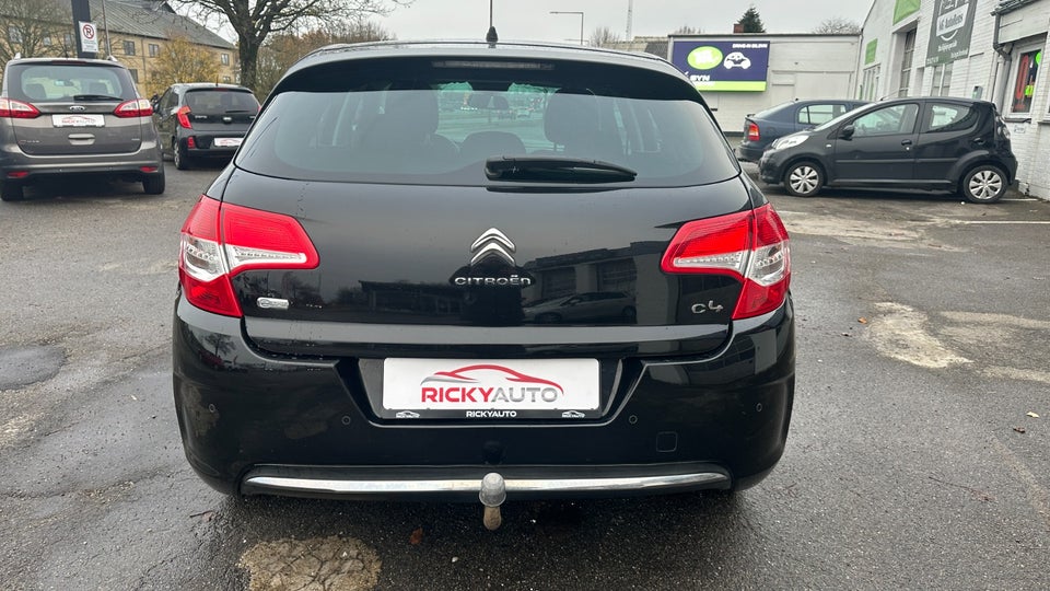 Citroën C4 1,6 e-HDi 115 Seduction E6G 5d