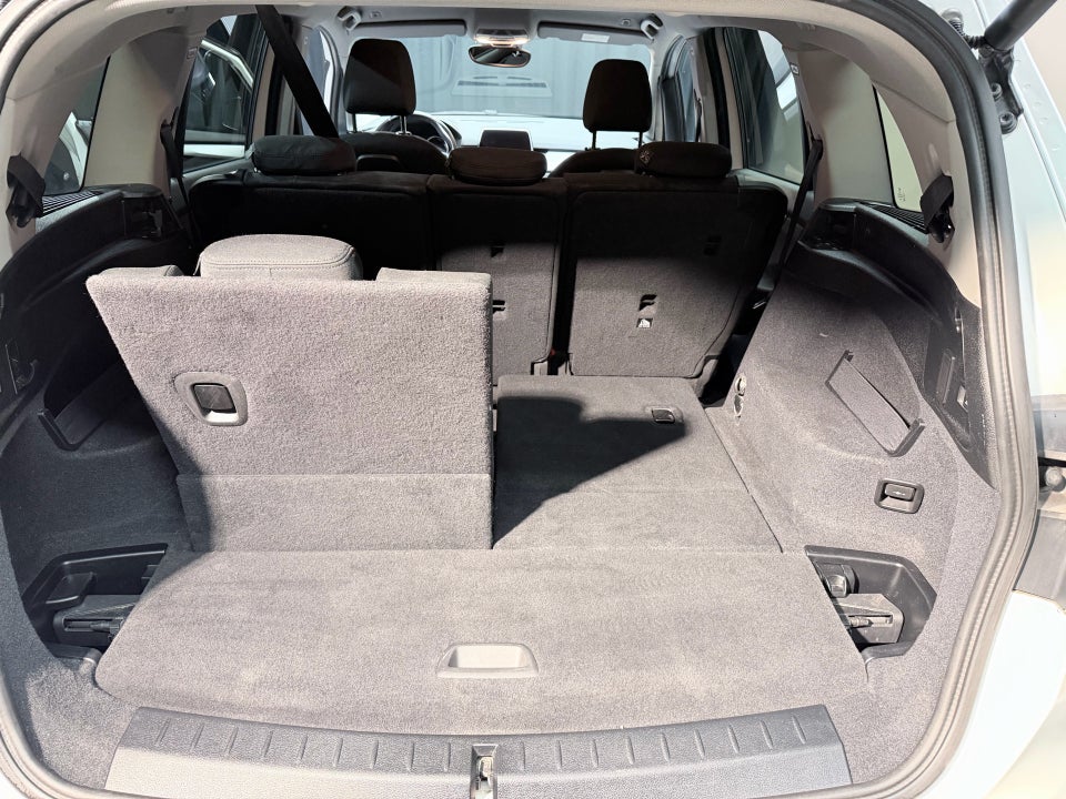 BMW 216i 1,5 Active Tourer Advantage 5d