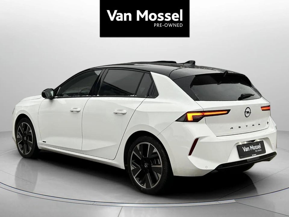 Opel Astra-e 54 Ultimate 5d