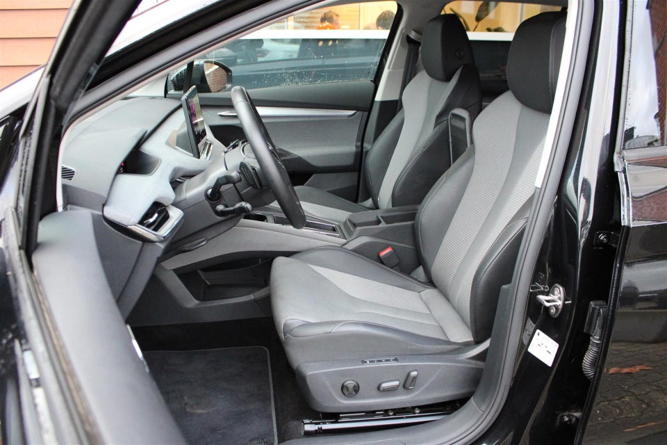 Skoda Enyaq 60 iV Premium 5d