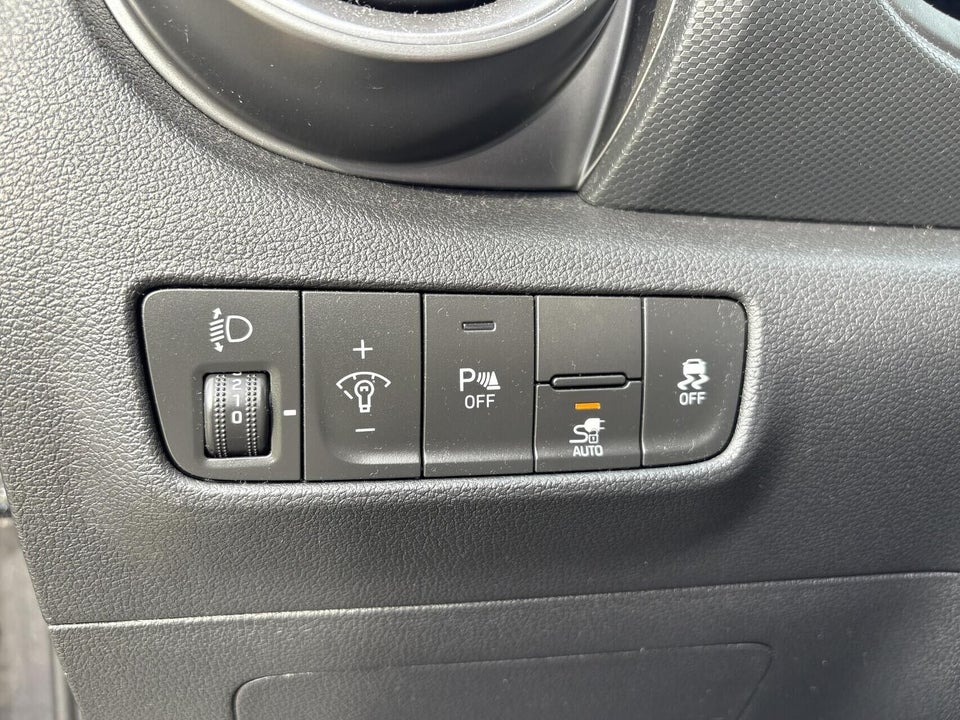 Hyundai Kona 39 EV Essential 5d