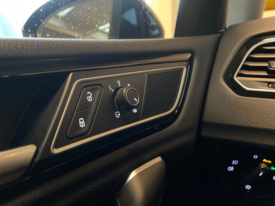 VW Golf Sportsvan 1,6 TDi 110 Highline DSG 5d