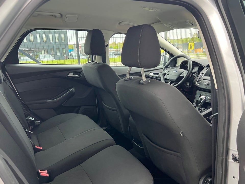 Ford Focus 1,5 TDCi 120 Business stc. aut. 5d