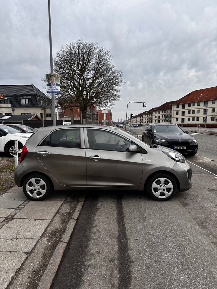 Kia Picanto 1,2 Style+ Clim aut. 5d