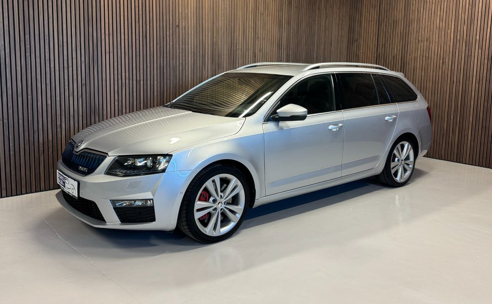 Skoda Octavia 2,0 TDi 184 RS Combi DSG 5d