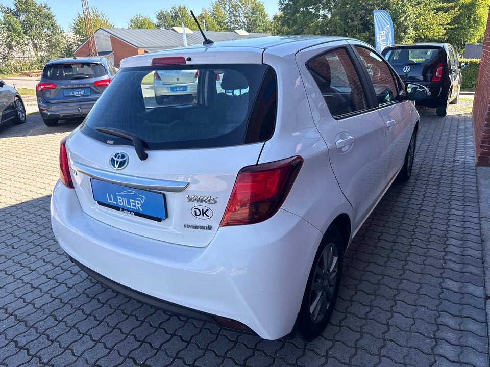 Toyota Yaris 1,5 Hybrid H2 Komfort e-CVT 5d