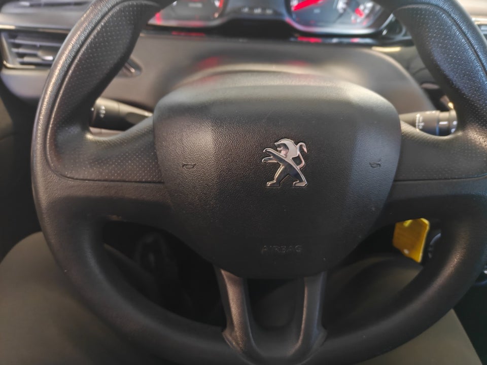 Peugeot 208 1,0 VTi Access 5d