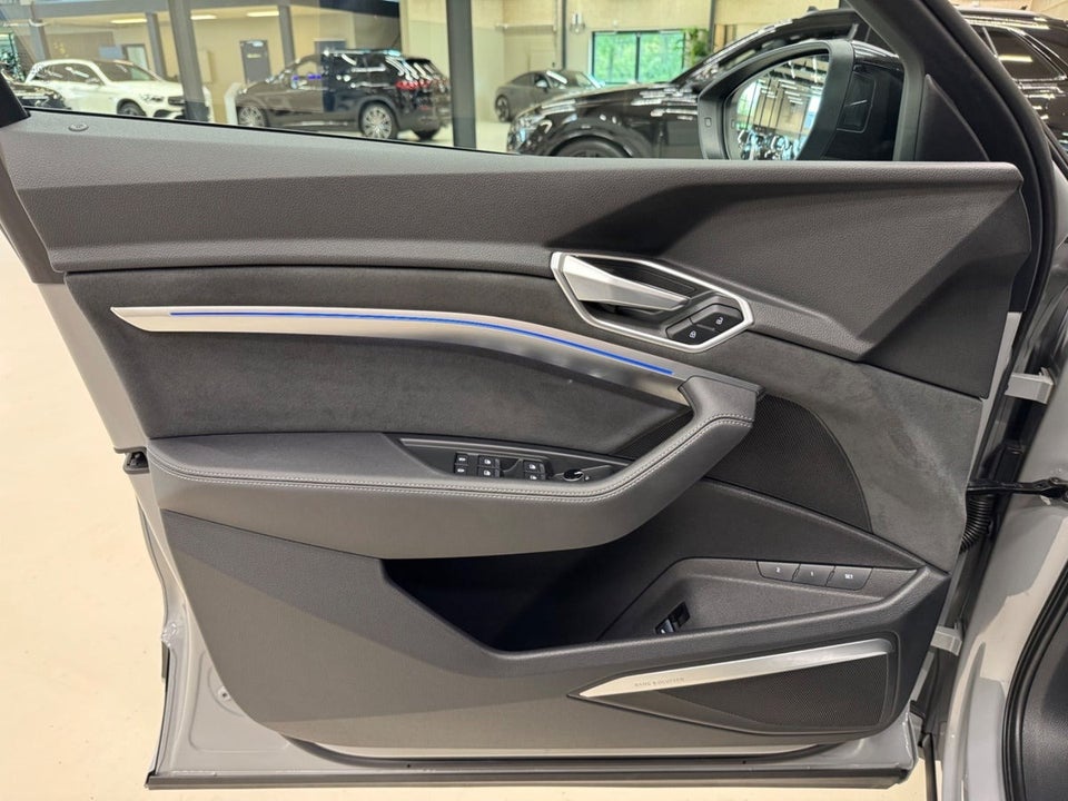 Audi e-tron 55 S-line quattro 5d