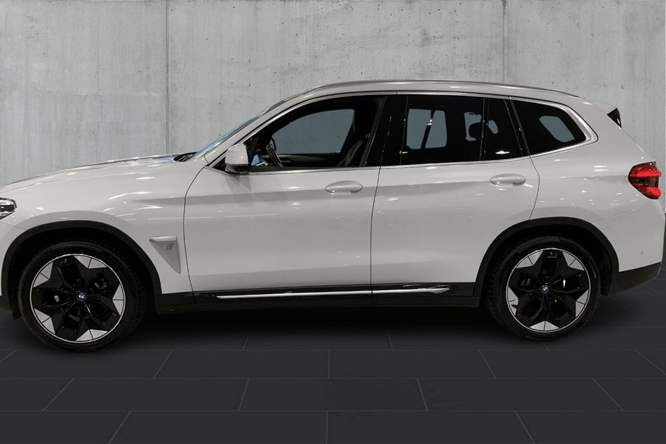 BMW iX3 Charged Plus 5d