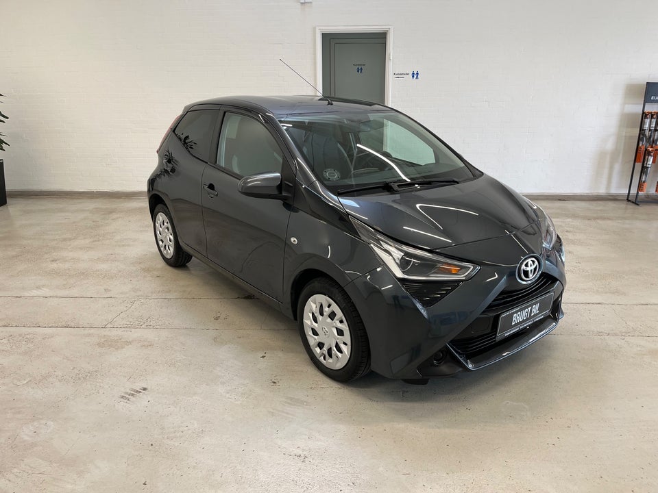 Toyota Aygo 1,0 VVT-i x-pression 5d