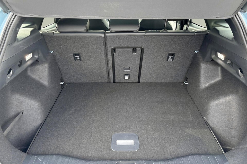 Ford Explorer 77 Premium Extended Range 5d