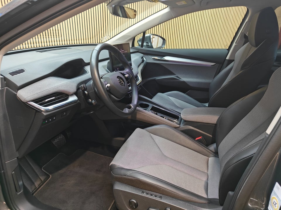 Skoda Enyaq 85 iV Plus Loft 5d
