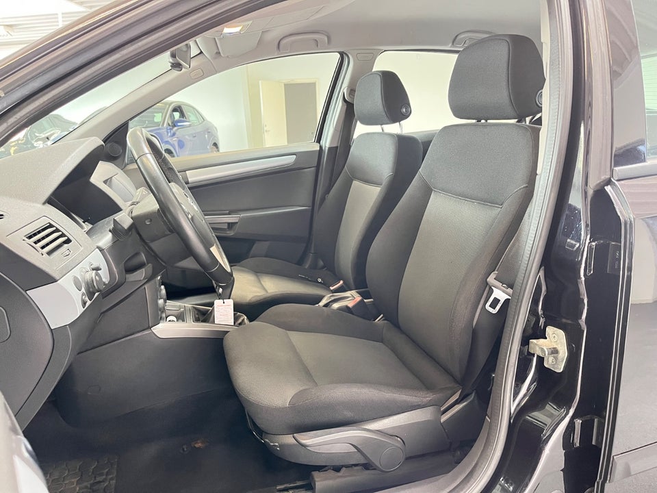 Opel Astra 1,6 16V Limited Twinport 5d