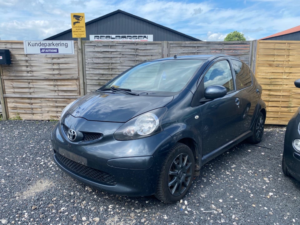 Toyota Aygo 1,0 Plus 5d