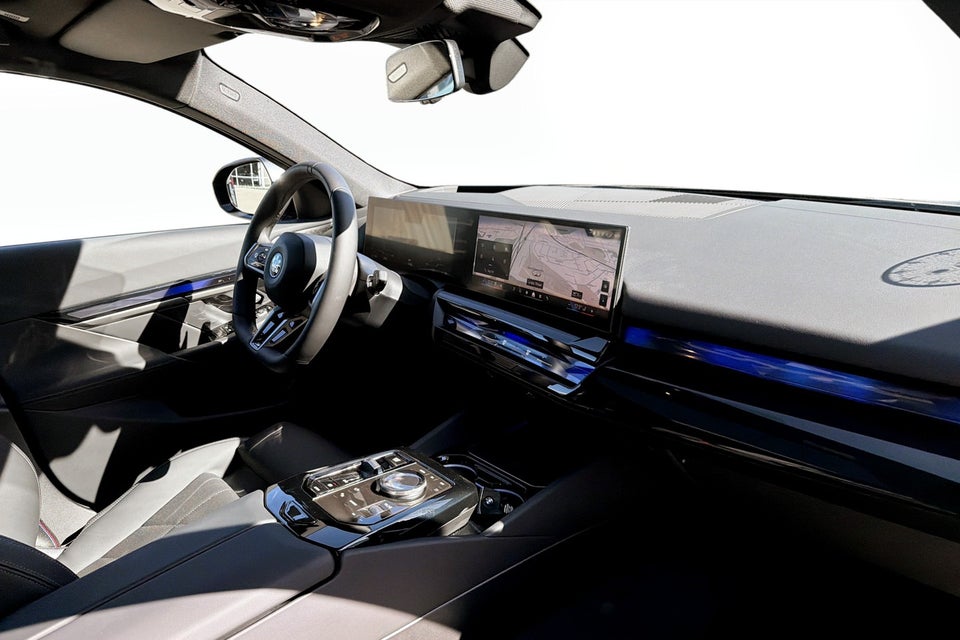 BMW i5 eDrive40 Touring Supercharged 5d