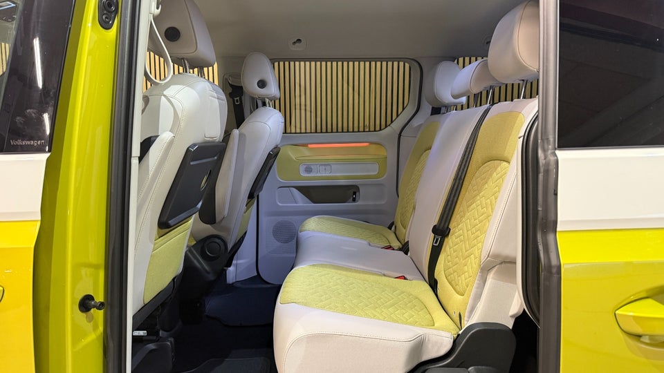VW ID.Buzz 77 Pro SWB 5d