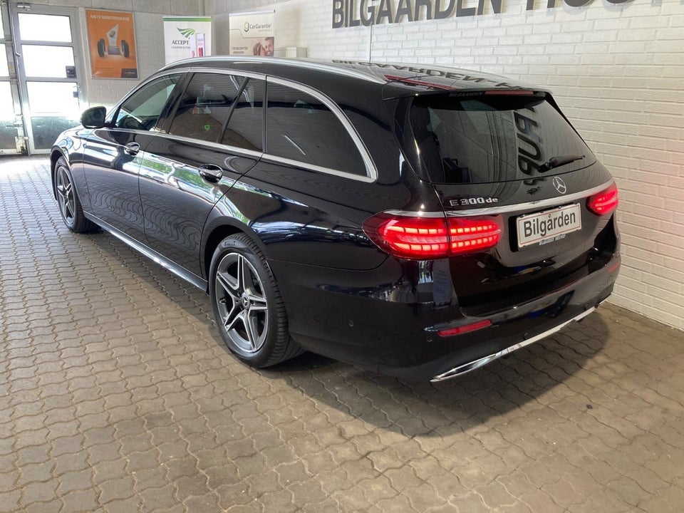 Mercedes E300 de 2,0 AMG Line stc. aut. 5d
