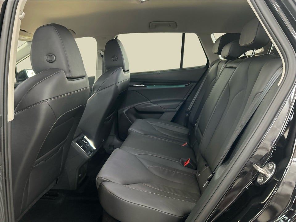 Skoda Enyaq 80 iV Suite 5d