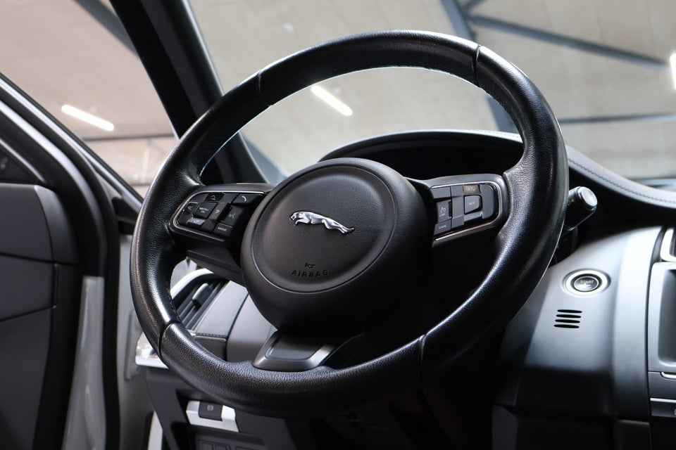 Jaguar E-Pace 2,0 D150 aut. AWD 5d