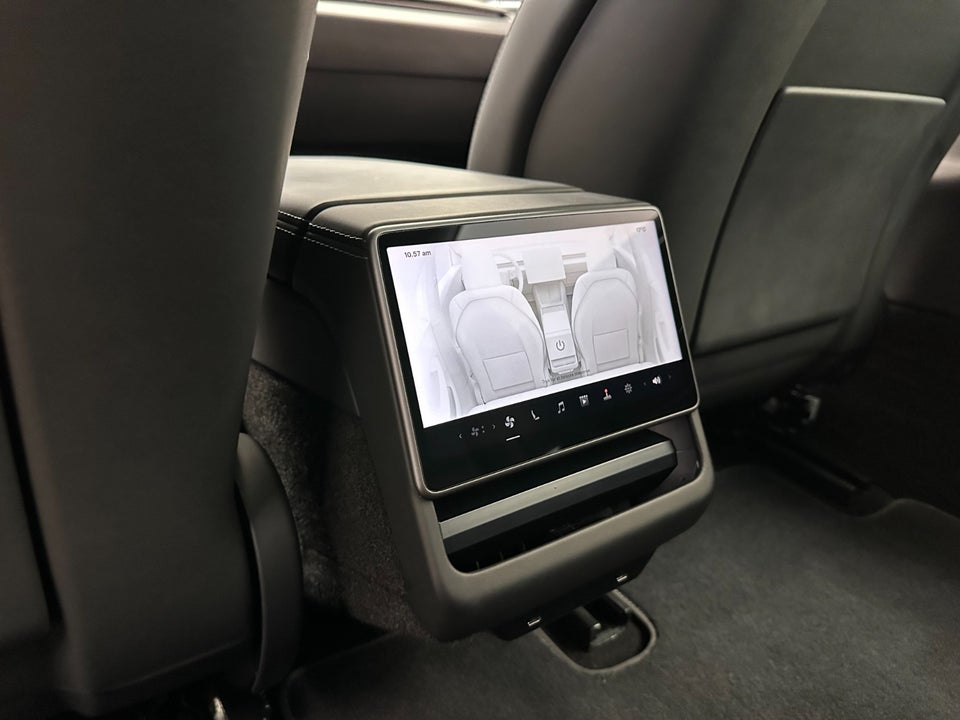 Tesla Model 3 RWD 4d