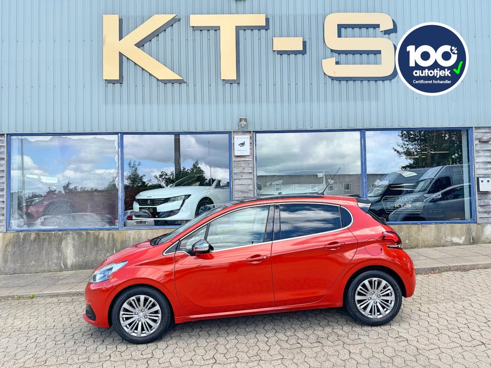 Peugeot 208 1,6 BlueHDi 100 Allure Sky 5d