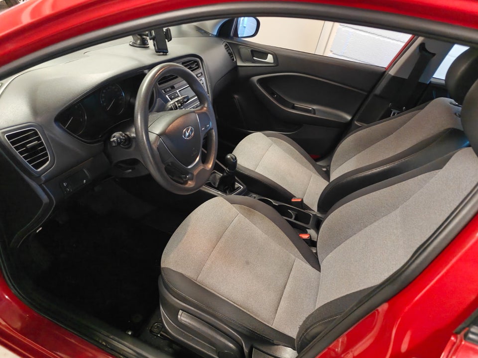 Hyundai i20 1,25 Life+ 5d