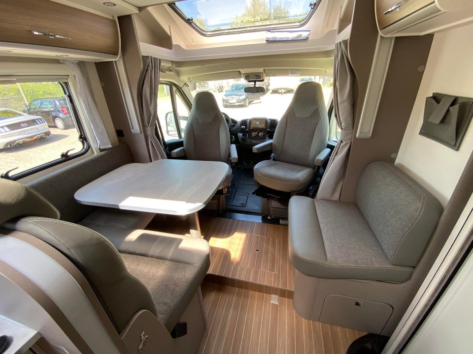 Etrusco T7400QB 2,3 MJT aut. 5d