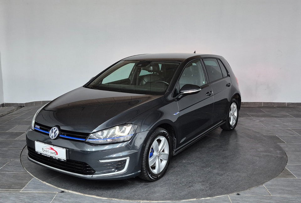 VW Golf VII 1,4 GTE DSG 5d