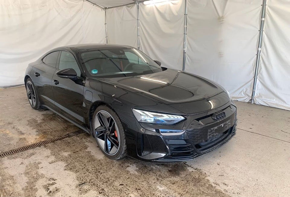 Audi RS e-tron GT quattro 4d