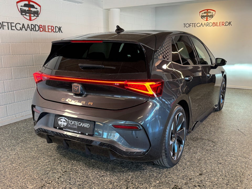 Cupra Born 77 e-Boost Dinamica Pack 5d