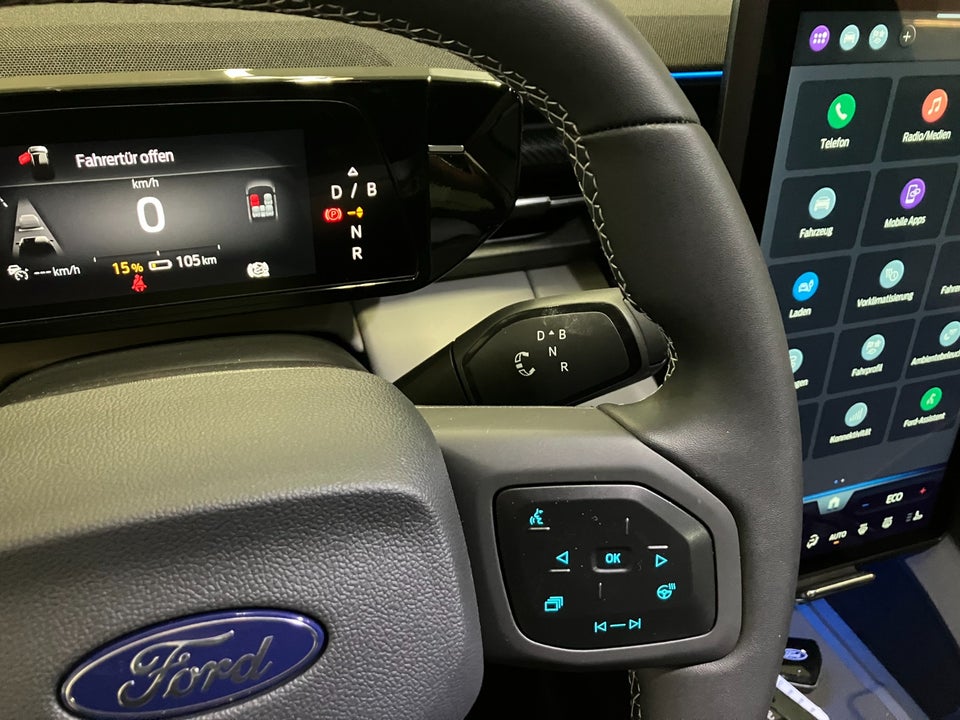 Ford Explorer 77 Premium Extended Range 5d