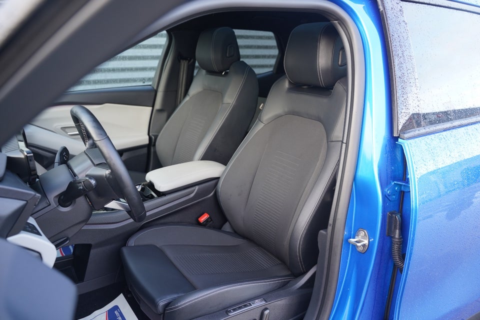 Ford Explorer 84 Select Extended Range AWD 5d