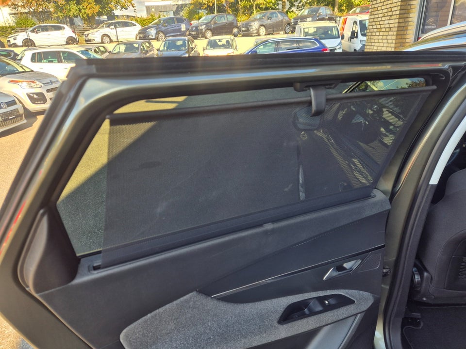 Peugeot 5008 1,2 e-THP 130 Active 7prs 5d