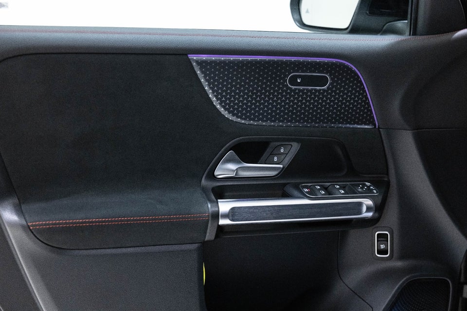 Mercedes EQB300 AMG Advance Plus 4Matic 5d