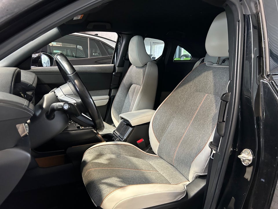 Mazda MX-30 e-SkyActiv Comfort 5d