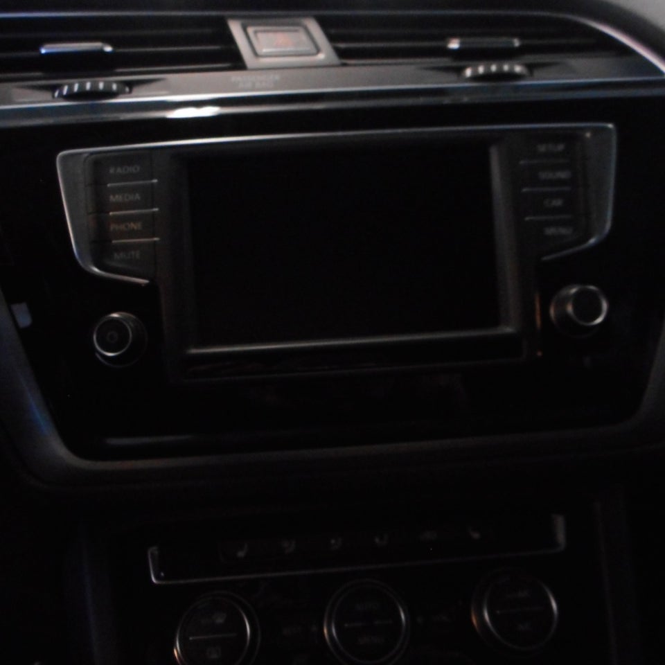 VW Touran 1,6 TDi 115 Comfortline 7prs 5d