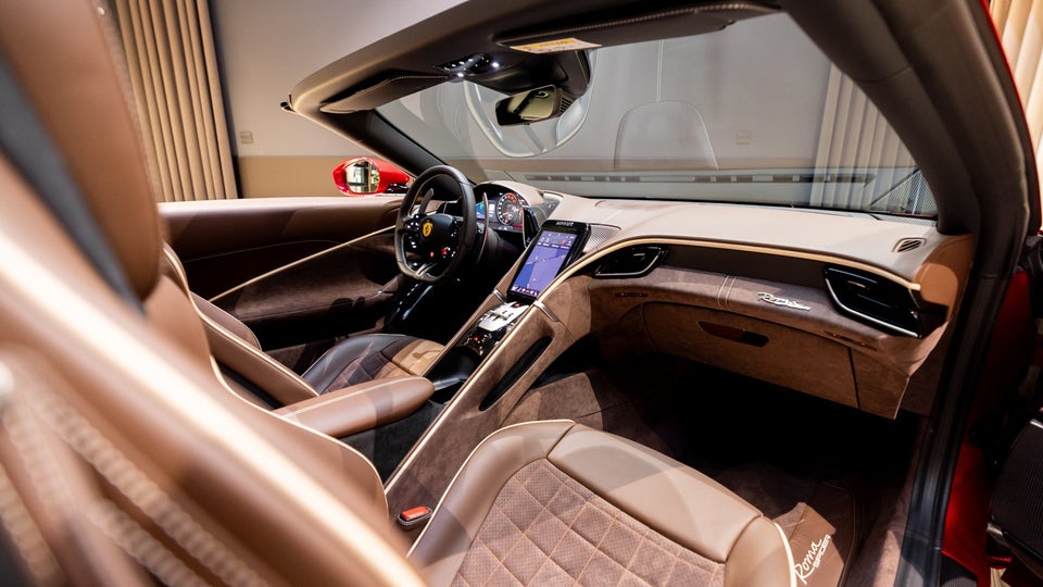 Ferrari Roma 3,9 Spider DCT 2d