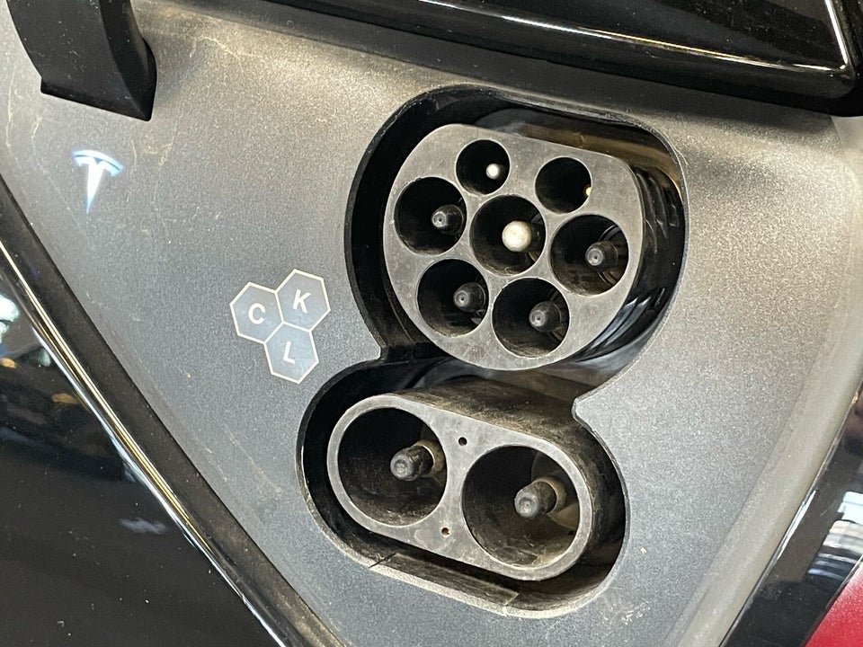 Tesla Model Y RWD 5d