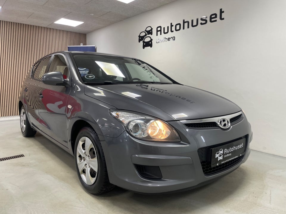 Hyundai i30 1,6 CRDi 90 Classic CW 5d