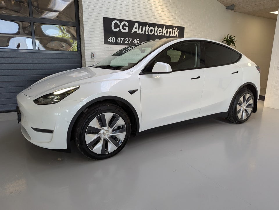 Tesla Model Y Long Range AWD 5d