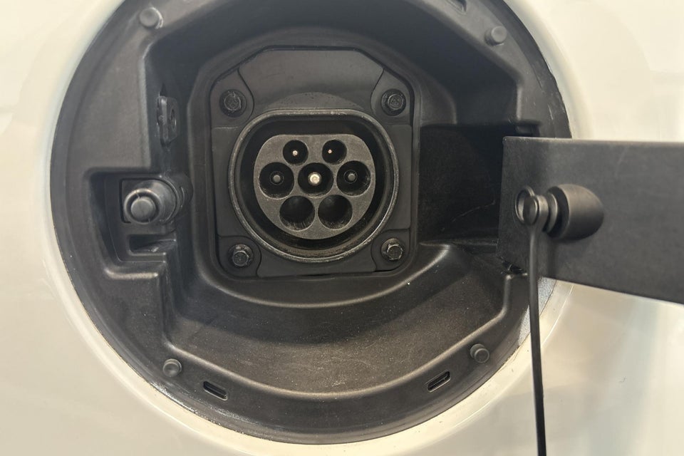 MG EHS 1,5 PHEV Luxury 5d