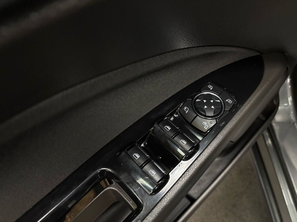 Ford Mondeo 1,5 SCTi 160 Titanium aut. 5d