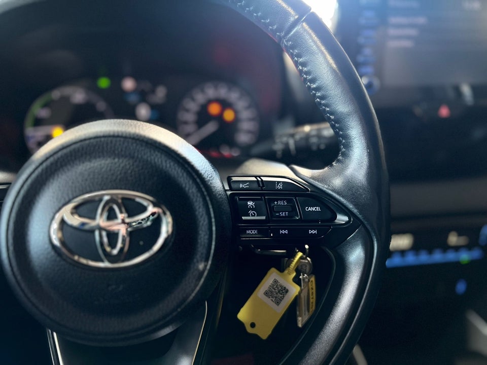 Toyota Yaris 1,5 Hybrid H3 e-CVT 5d