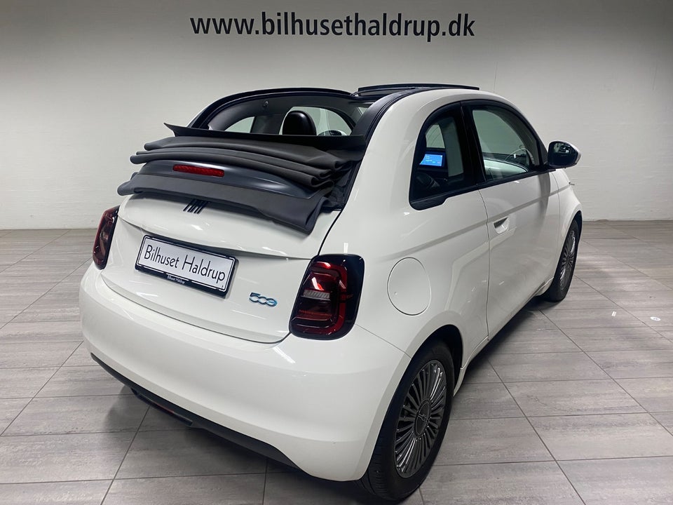 Fiat 500e 42 Icon Cabrio 2d