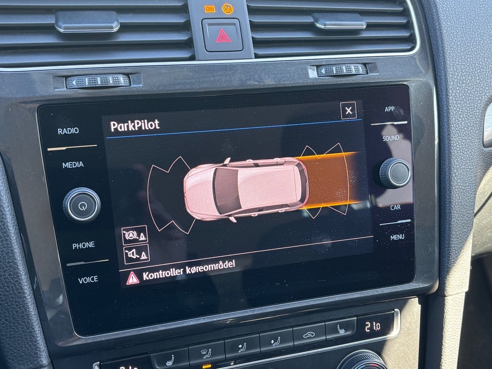 VW Golf VII 1,5 TSi 130 Comfortline DSG 5d