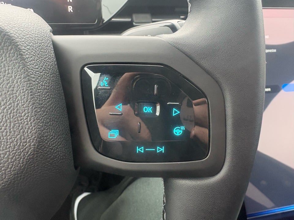 Ford Capri 77 Premium Extended Range 5d