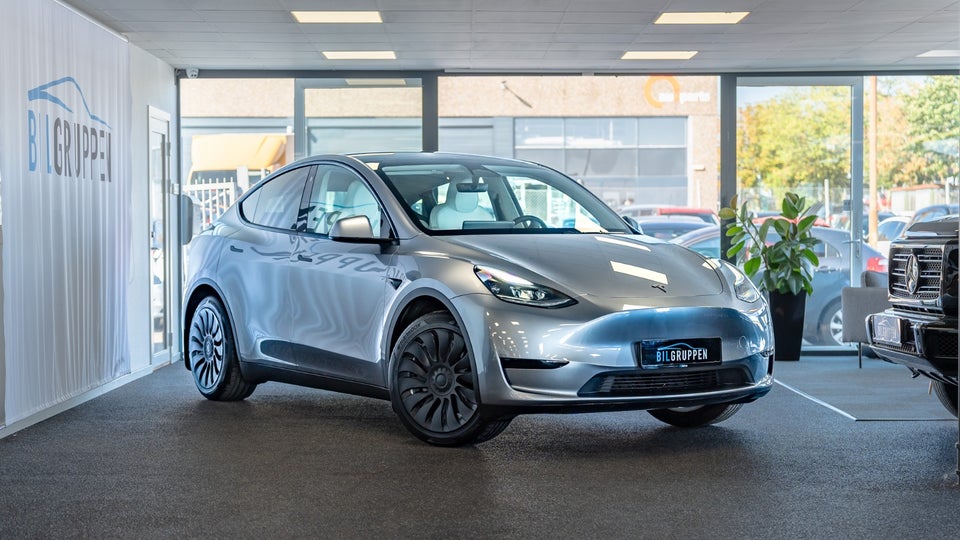 Tesla Model Y RWD 5d