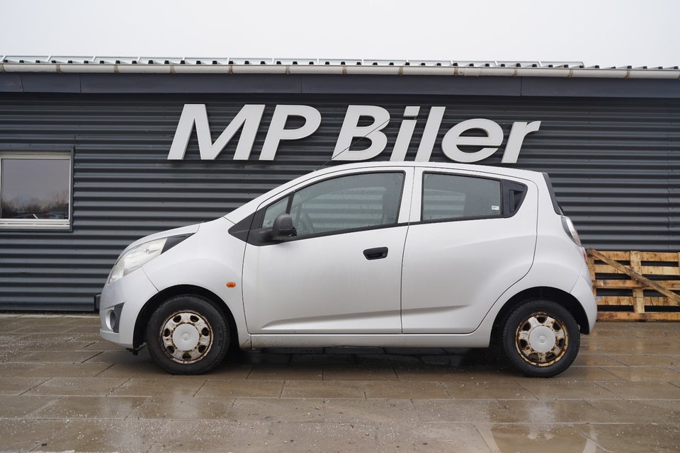Chevrolet Spark 1,0 LS 5d